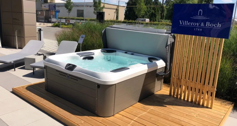 Outdoor hot tub on deck